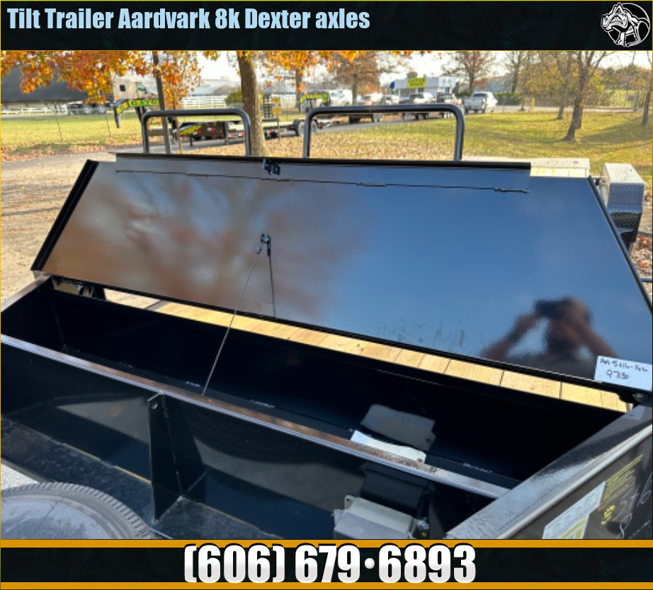 Equipment_Trailers_Tilt_Bed